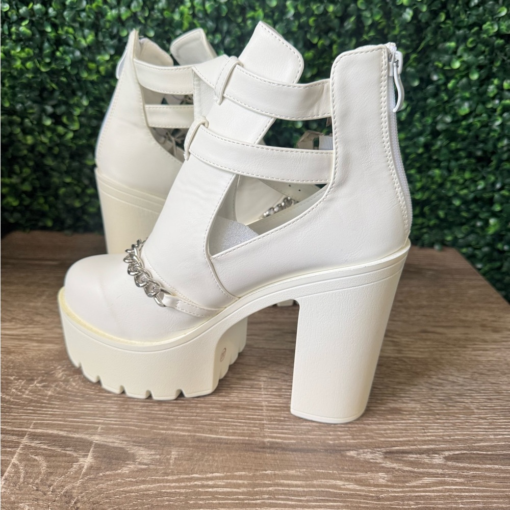 White Heeled Boots with Chunky Platform Sole
